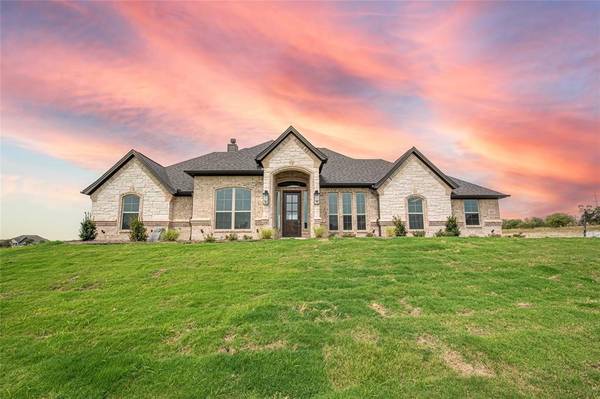 421 Collum View, Azle, TX 76020