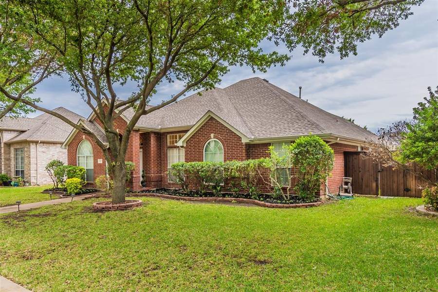 5917 Sandhill Circle, The Colony, TX 75056