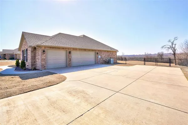 Choctaw, OK 73020,145 Oakridge Drive