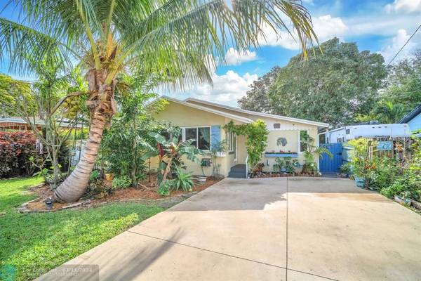 225 SW 5th St, Dania Beach, FL 33004