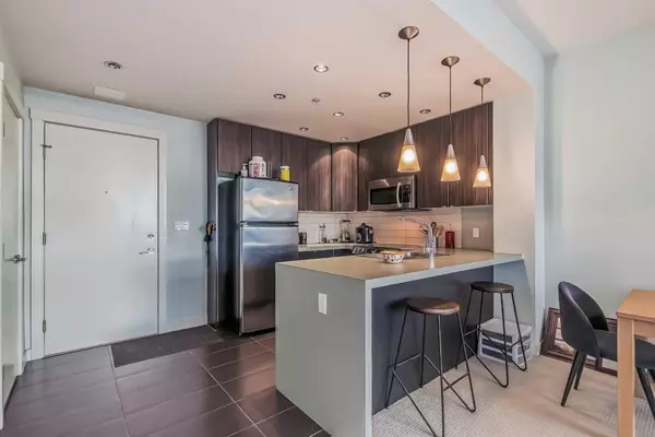 Calgary, AB T2R0H1,788 12 AVE SW #1505