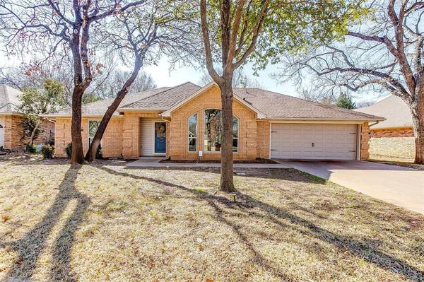 7508 Woodhaven Drive, North Richland Hills, TX 76182