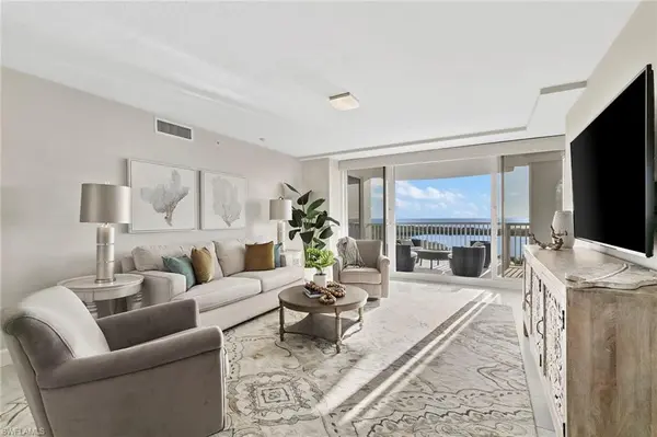 6849 Grenadier BLVD 1103, Naples, FL 34108