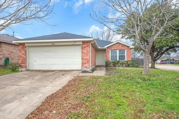 1033 Halifax Lane, Forney, TX 75126