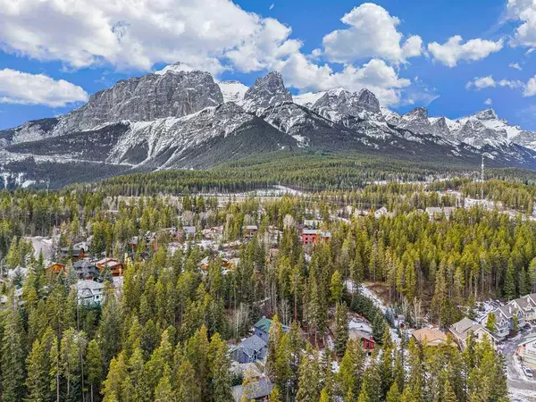 Canmore, AB T1W2M5,283B Three Sisters DR