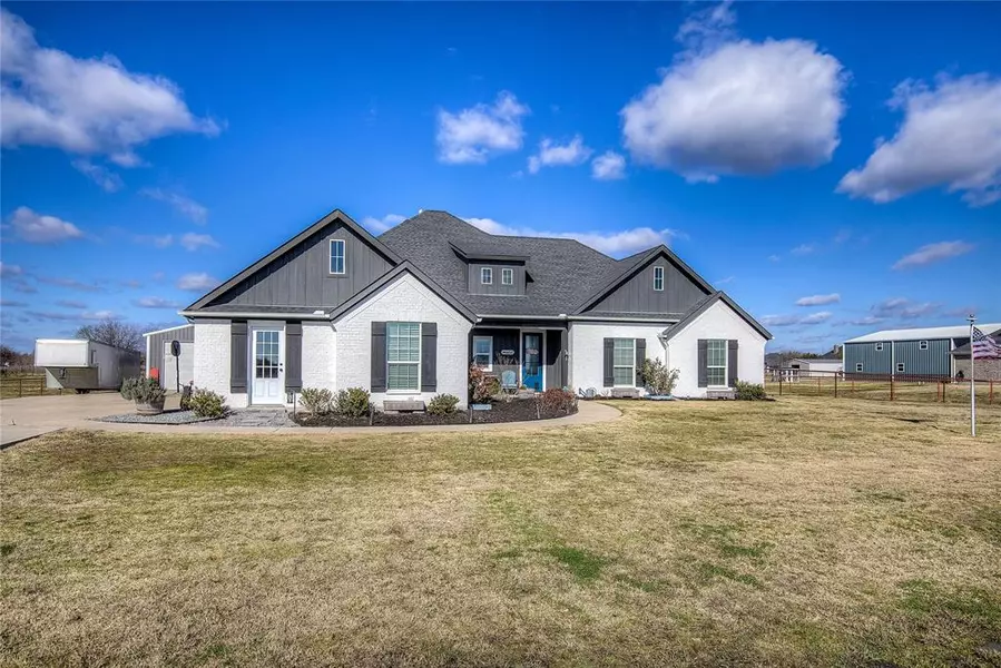 3847 County Road 2208, Greenville, TX 75402