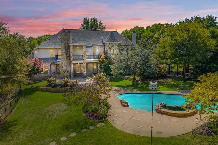 831 Simmons Court, Southlake, TX 76092