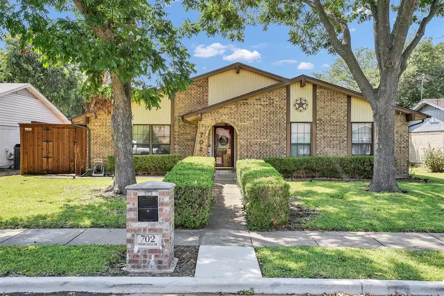 702 Woodcastle Drive, Garland, TX 75040