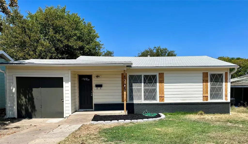 1105 E Bowie Street, Fort Worth, TX 76104