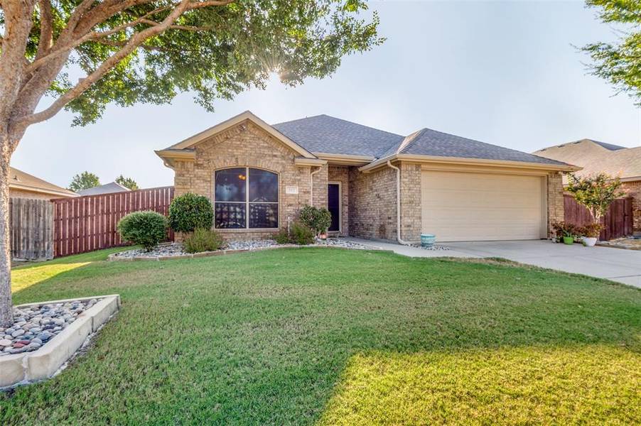 102 Buckingham Drive, Waxahachie, TX 75165