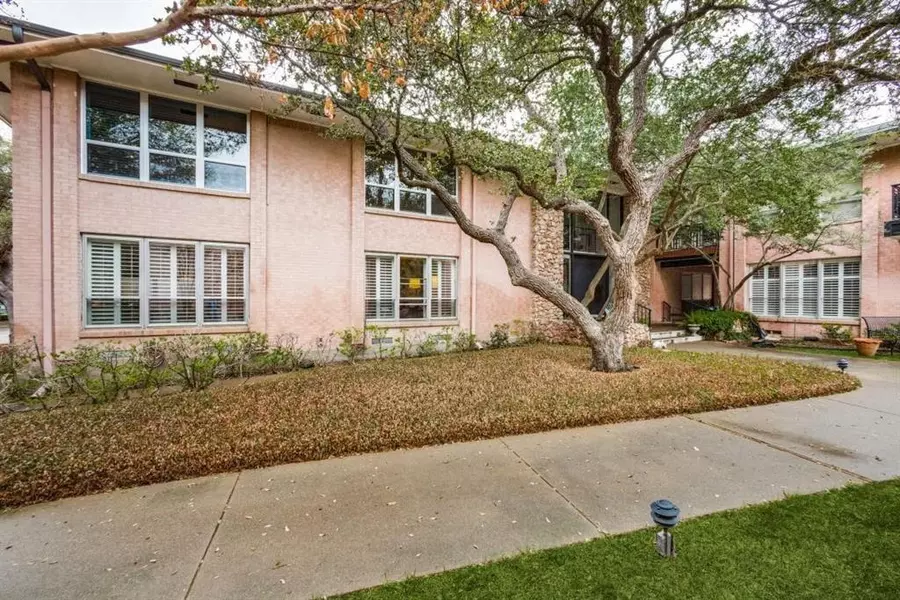 6307 Bandera #C, Dallas, TX 75225