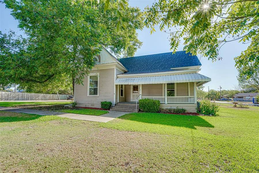 411 S Spears Street, Alvarado, TX 76009