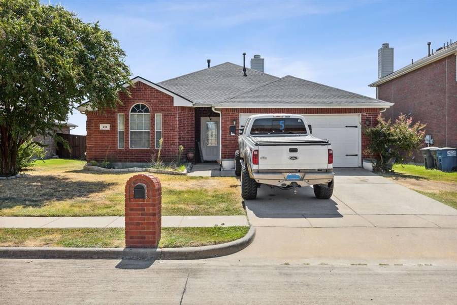 412 Willowlake Drive, Little Elm, TX 75068