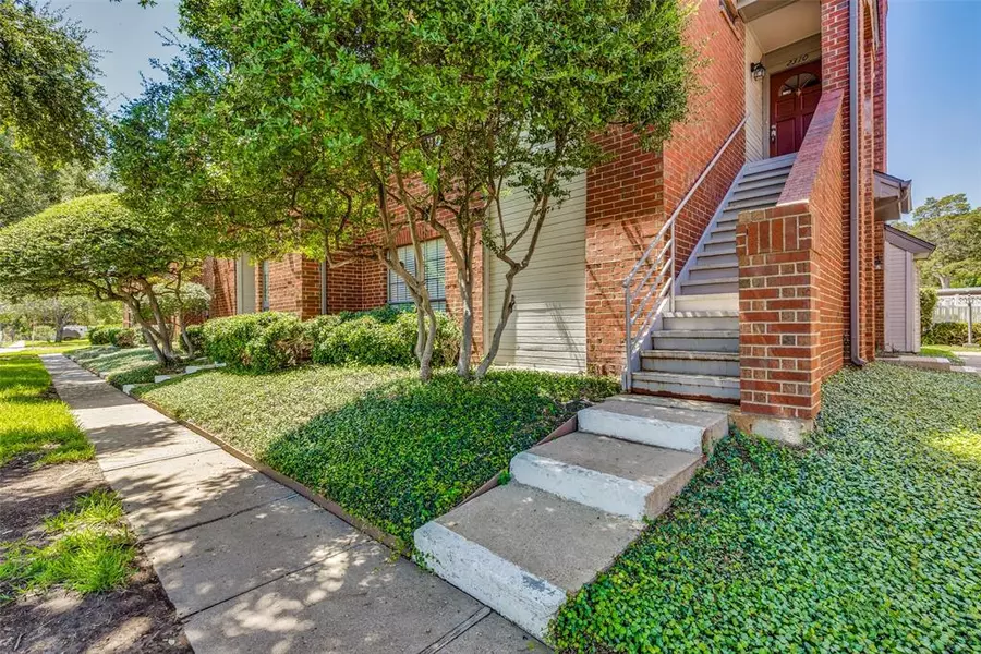 2310 Kenley Street, Fort Worth, TX 76107