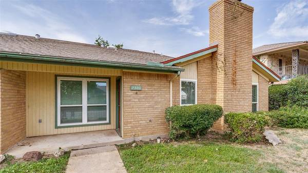 2324 Garden Park Court, Arlington, TX 76013