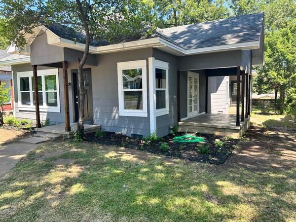 1017 W Walker Street, Denison, TX 75020