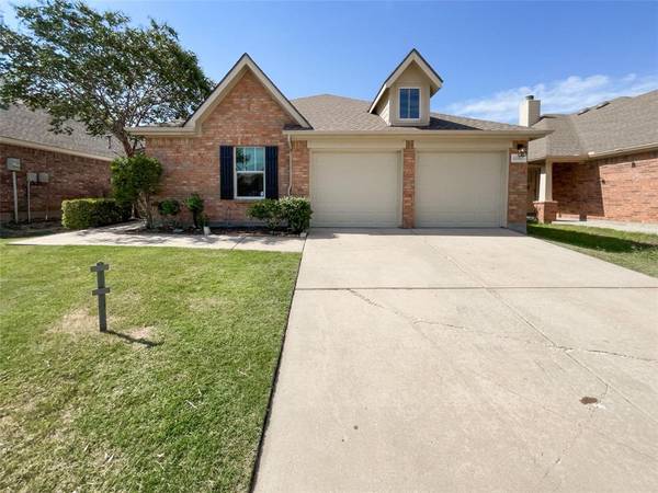 12117 Macaroon Lane, Fort Worth, TX 76244