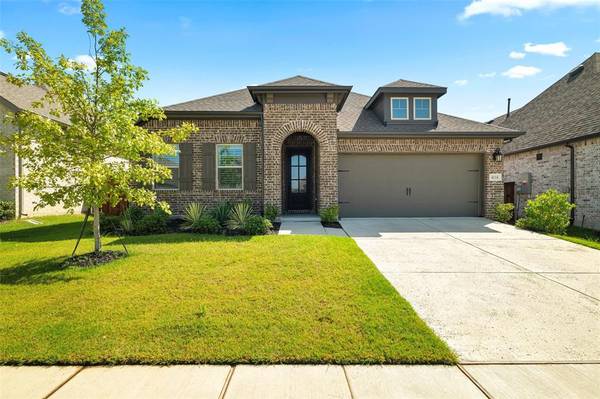 4116 Silver Spur Court, Aubrey, TX 76227