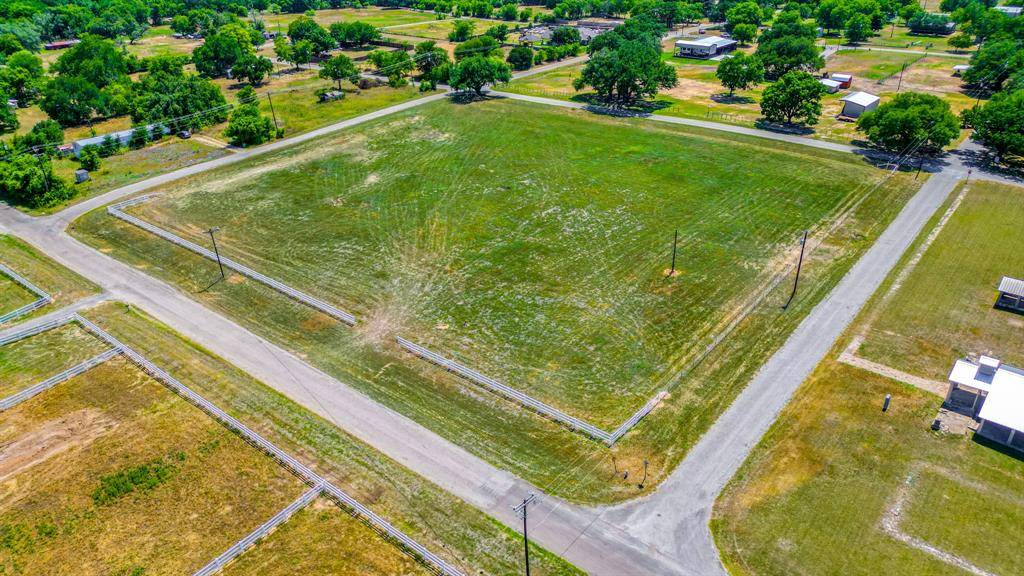 2910 Caraway Street, Granbury, TX 76048