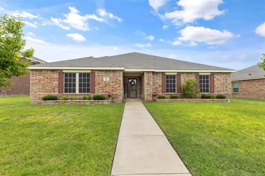 724 Jewelflower Drive, Desoto, TX 75115