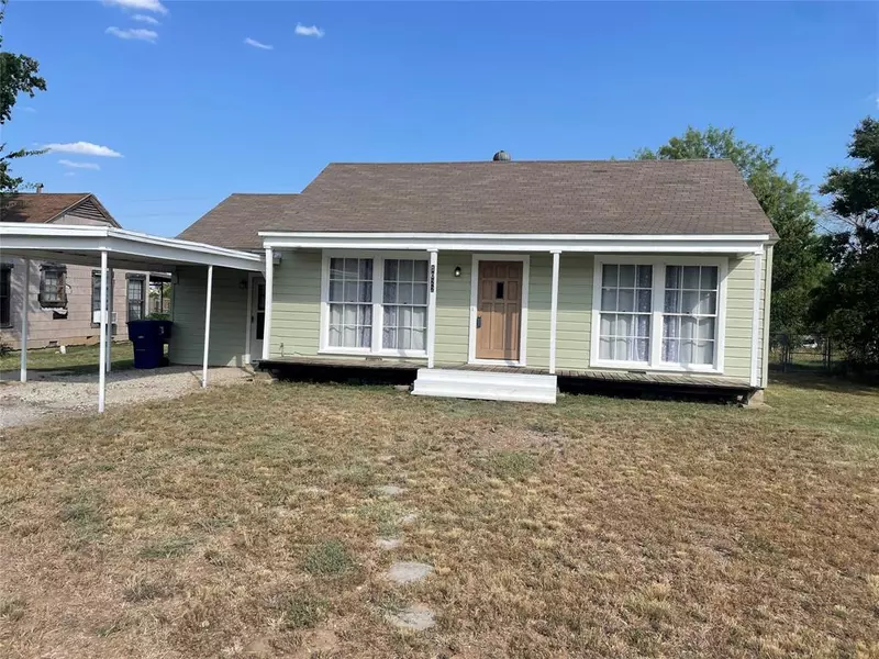 1022 San Benito Drive, Brownwood, TX 76801