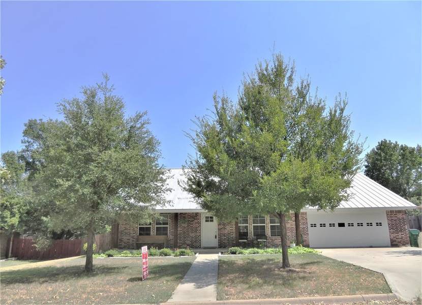 223 S Willow Street, Muenster, TX 76252