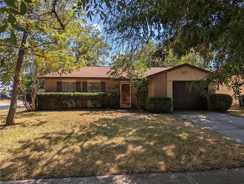 5732 Bonner Drive, Haltom City, TX 76148