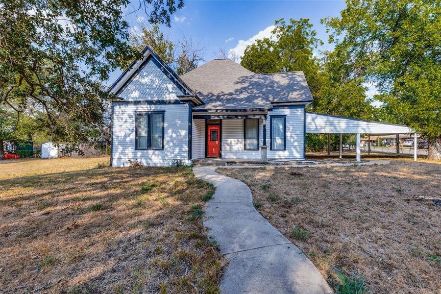 107 S Washington Street, Cleburne, TX 76031