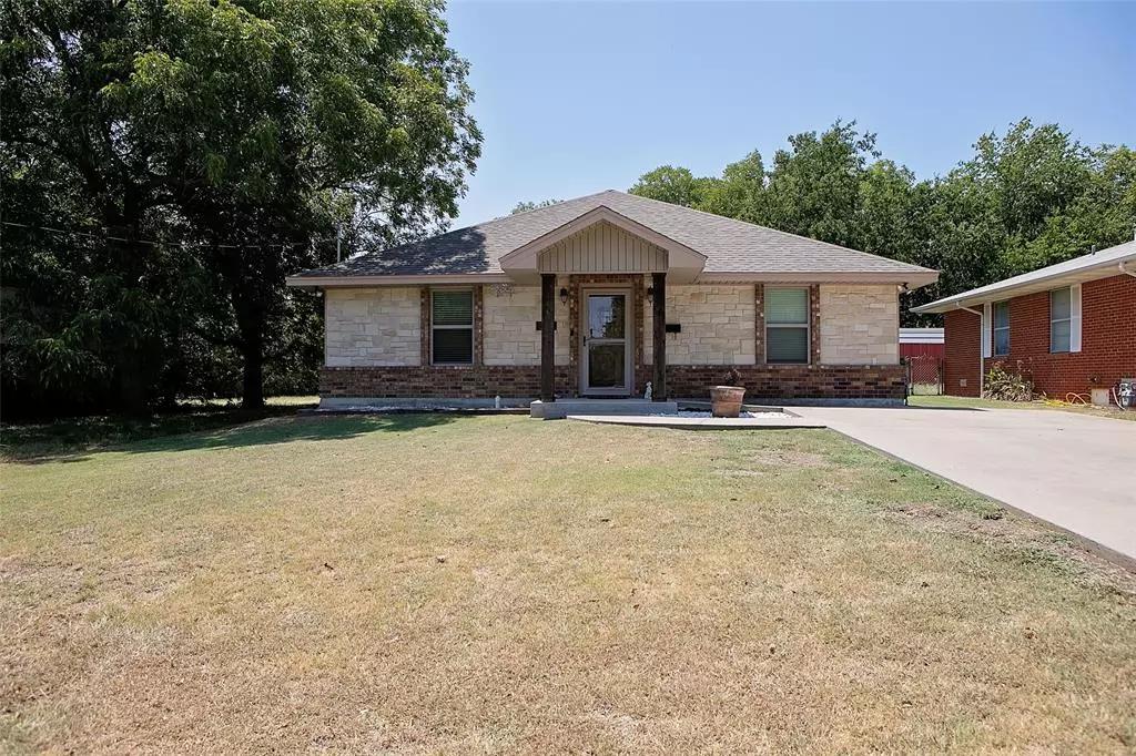 Bowie, TX 76230,508 Lasalle Street