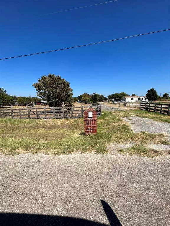 Springtown, TX 76082,112 Clay Court