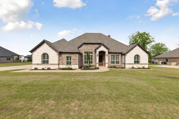 6421 Inverness Road, Granbury, TX 76049