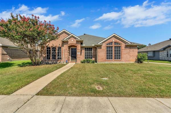 1501 Swan Lake Drive, Lewisville, TX 75077