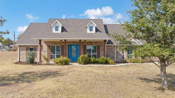 7250 Hunnington Drive, Sanger, TX 76266