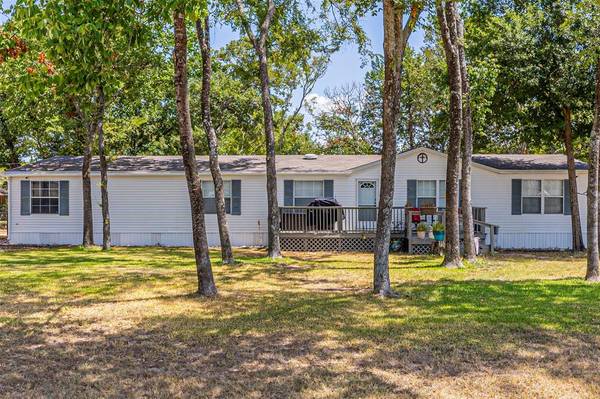 360 Driftwood Avenue, Streetman, TX 75859