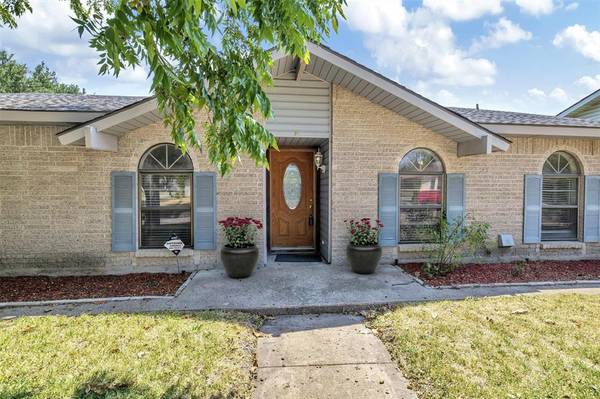 2706 Pinewood Drive, Garland, TX 75044