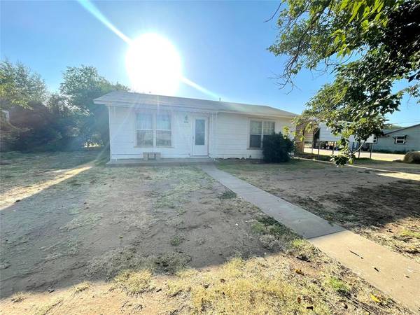 1100 N Avenue L, Haskell, TX 79521