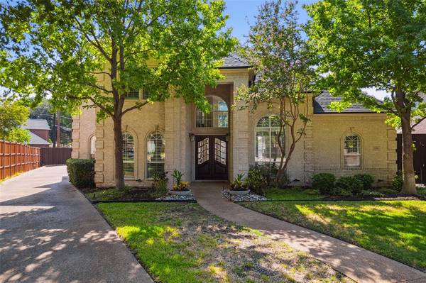 5516 Willow Wood Lane,  Dallas,  TX 75252