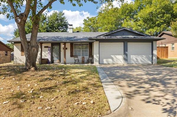 533 Mound Street, Burleson, TX 76028