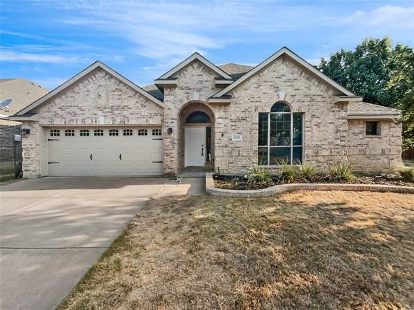 1321 Litchfield Lane, Burleson, TX 76028