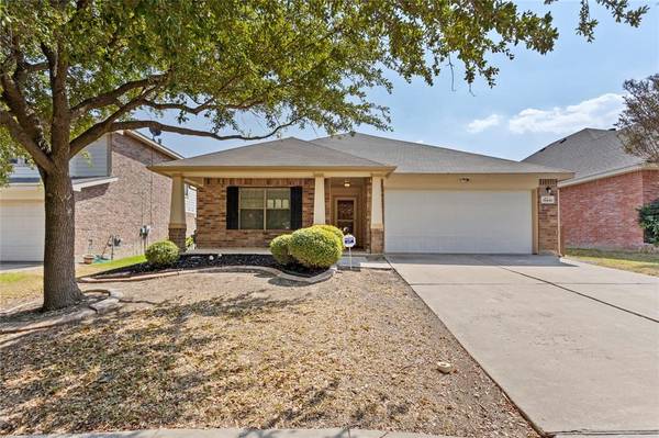 10641 Bluestone Road, Fort Worth, TX 76108