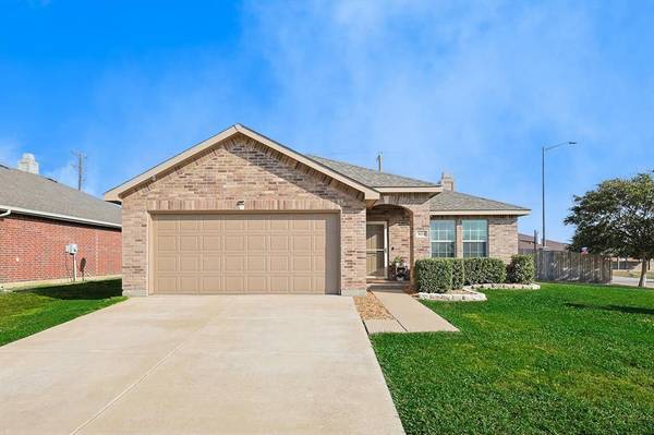 804 White Fields Way, Arlington, TX 76002