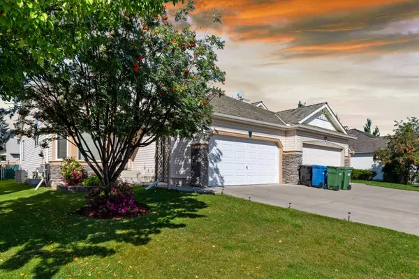 Calgary, AB T2X 3N2,225 Chaparral Villas SE