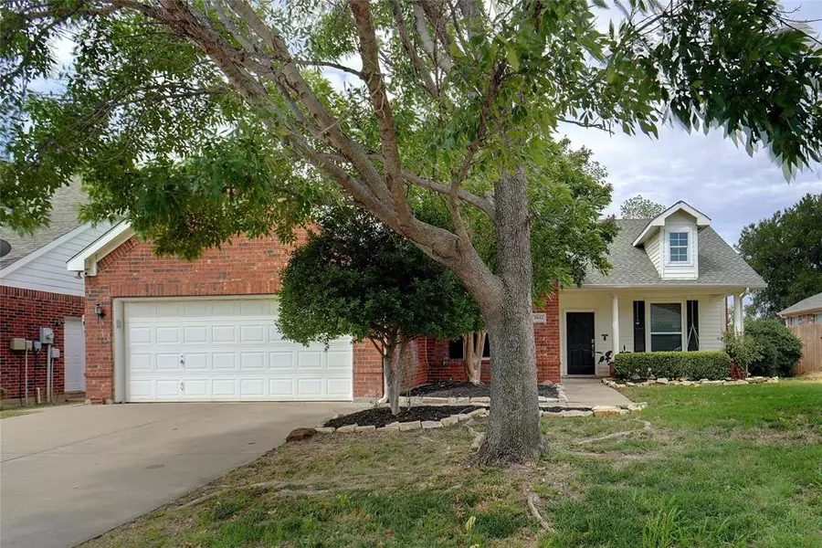 3832 Gessner Drive, Denton, TX 76210