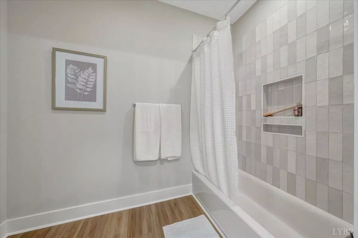 Huddleston, VA 24104,1093 Golf View Court