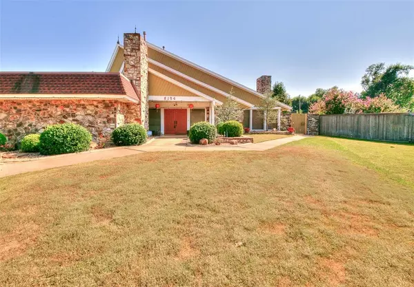 8104 Brownsville Lane, Bethany, OK 73008