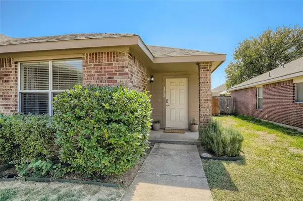 Fort Worth, TX 76244,4864 Trail Hollow Drive