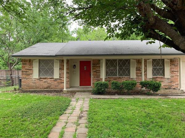 232 Bailey Drive, Desoto, TX 75115