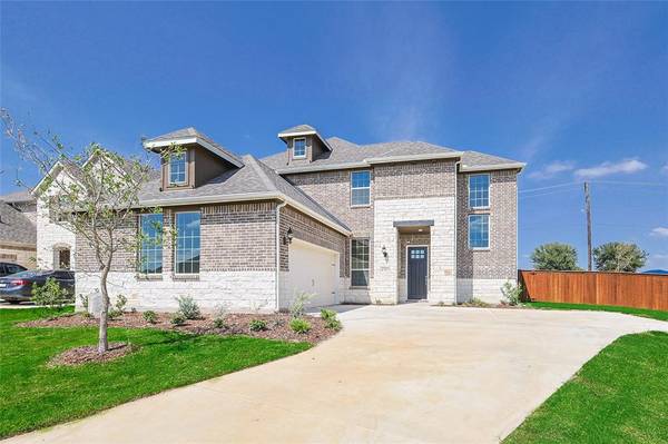 4707 Brenda Drive, Mansfield, TX 76063