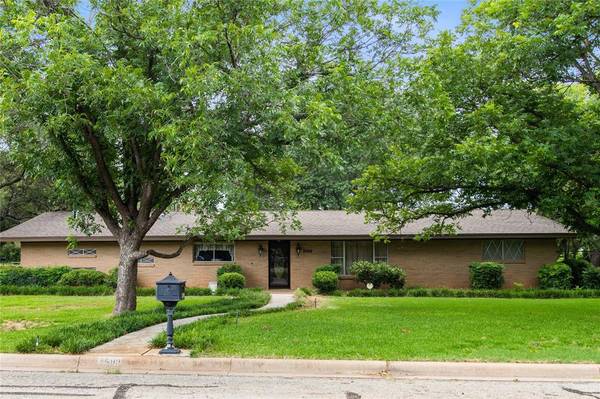 3509 3rd Street, Brownwood, TX 76801