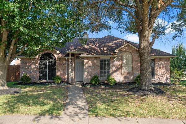 8205 Quail Court, Rowlett, TX 75089